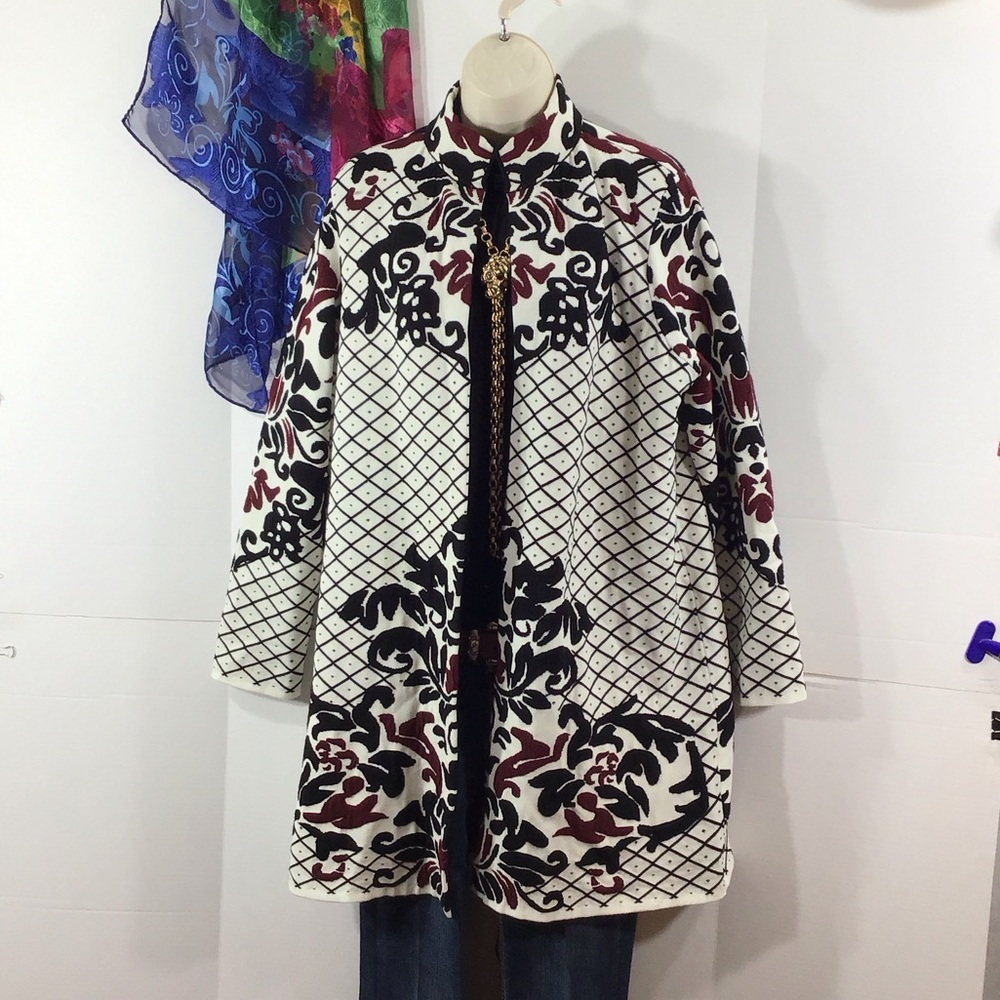 Chico's scroll print heavy knit long line cardigan L